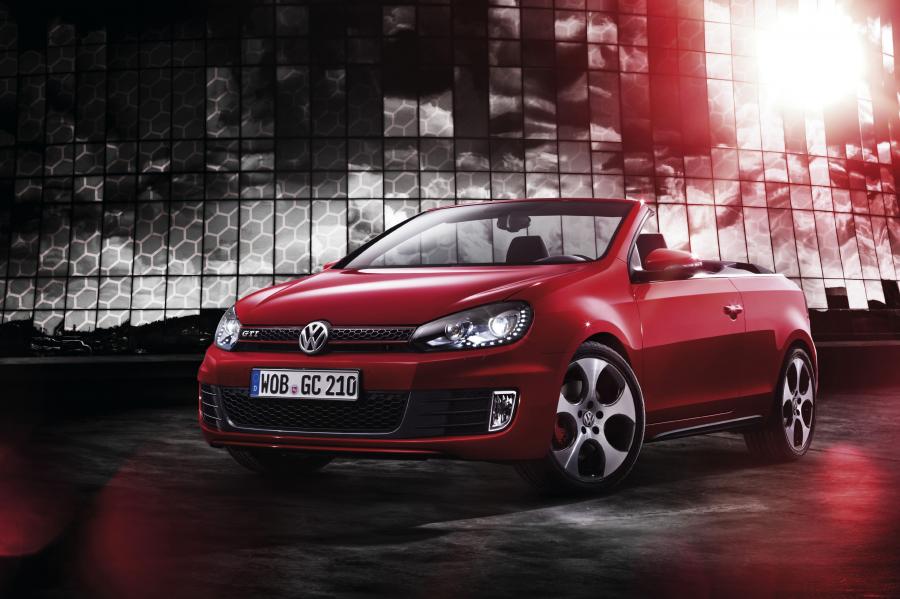  Volkswagen Golf GTi Cabrio 2012 года  (фото 58 из 61)